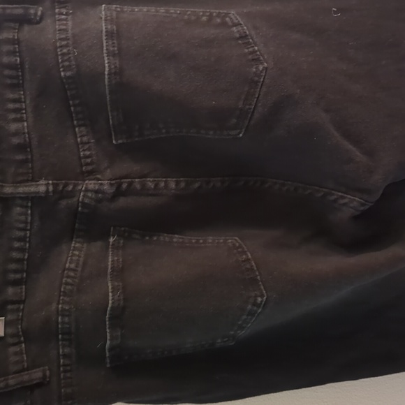 Distressed skinny jeans - Picture 3 of 3